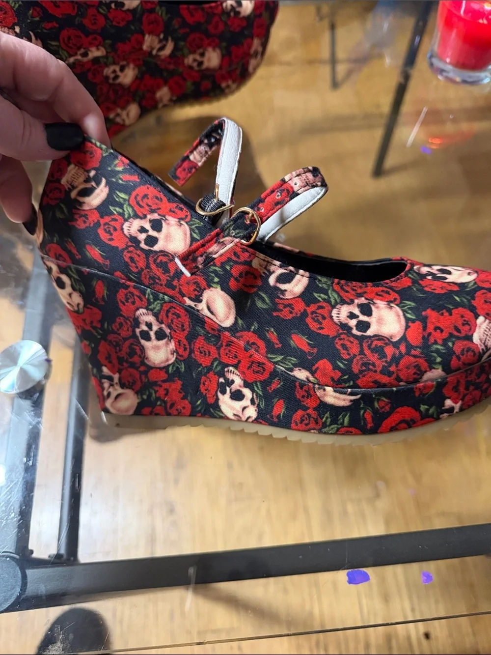 Girls' Skull & Rose Mary Jane Wedge Shoes - Black & Red